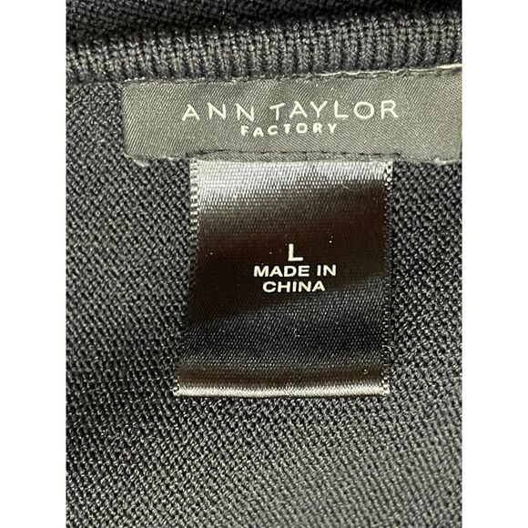 Ann Taylor Women's Dress Fit &Flare Stretch Work V-Neck Pleated Hem L Black - Picture 3 of 7